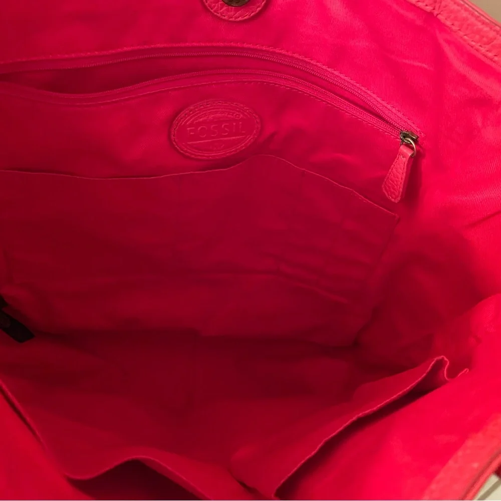 Fossil Vibrant Red Tote Bag - Picture 5 of 8